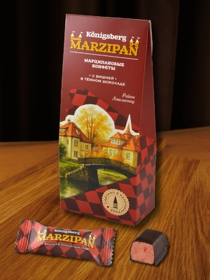 Марципан с вишней в темном шоколаде, 135 гр