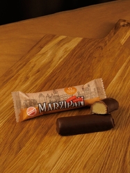 Марципановый батончик в молочном шоколаде, 50 гр