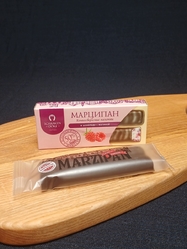 Марципановые палочки с кусочками малины в темном шоколаде, 50 гр