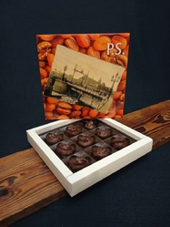 Конфеты "Курага в темном шоколаде с грецким орехом", 130 гр